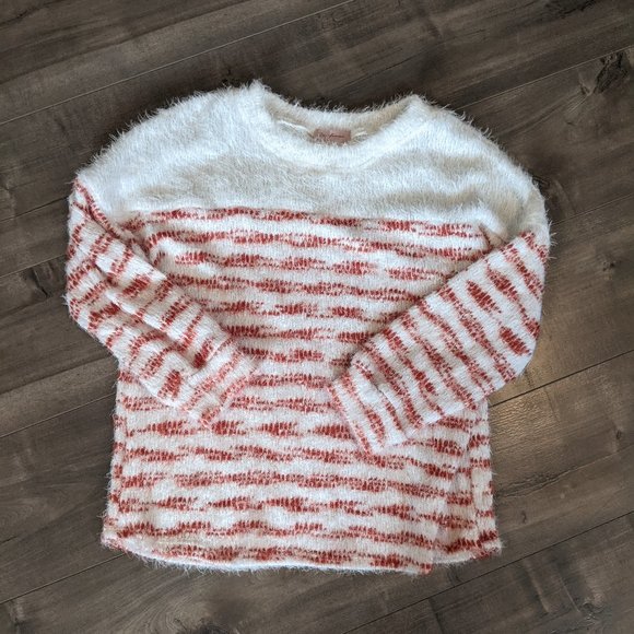 Fuzzy Red & White Stripes Crewneck Sweater - Picture 2 of 7
